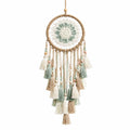 Attrape-rêves en macramé beige et vert avec perles